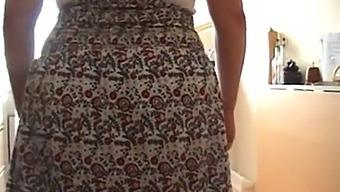 Mature British Lady Allows Me To Smell Her Underwear In Exchange For Money