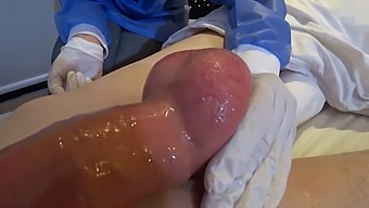 Exclusive Gay Doctor Play With Mature Patient In Hospital