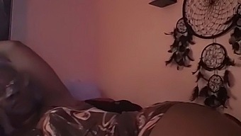 Nae Enjoys Herself In Bed With Self-Pleasure