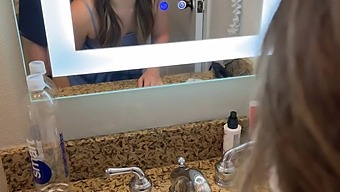 Bridesmaid'S Naughty Escapade: Oral Pleasure In A Flash